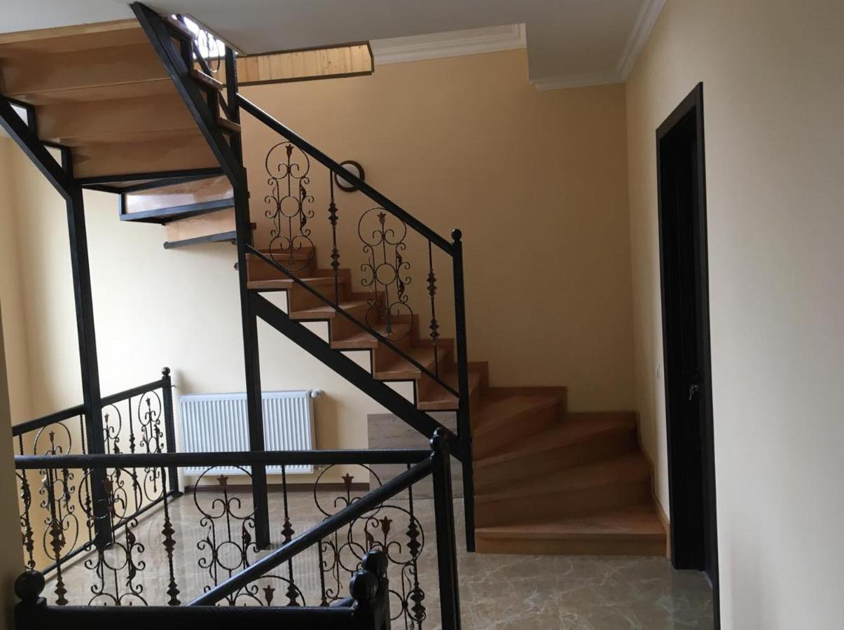 Discover Kazbegi Hotel Stepantsminda Exterior foto